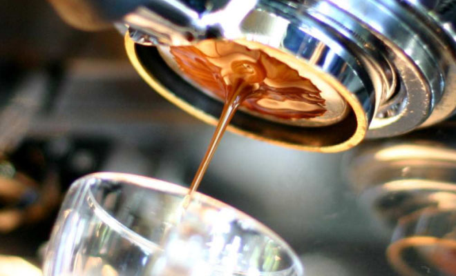 半自(zì)動咖啡機(jī)煮法