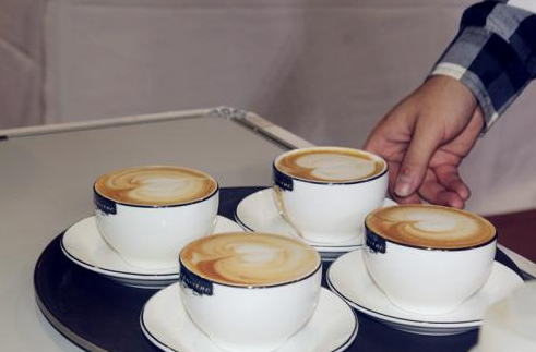 “啡遍九州”全國(guó)頂級咖啡師(shī)技(jì)能(néng)大(dà)賽圓滿落幕